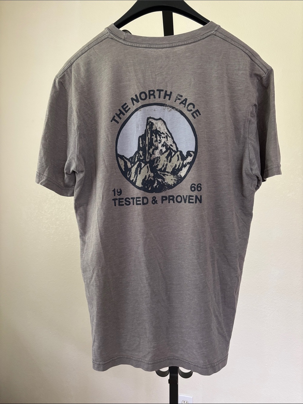 The North Face Men’s Short-Sleeve Graphic Tee - Gray with Navy Print